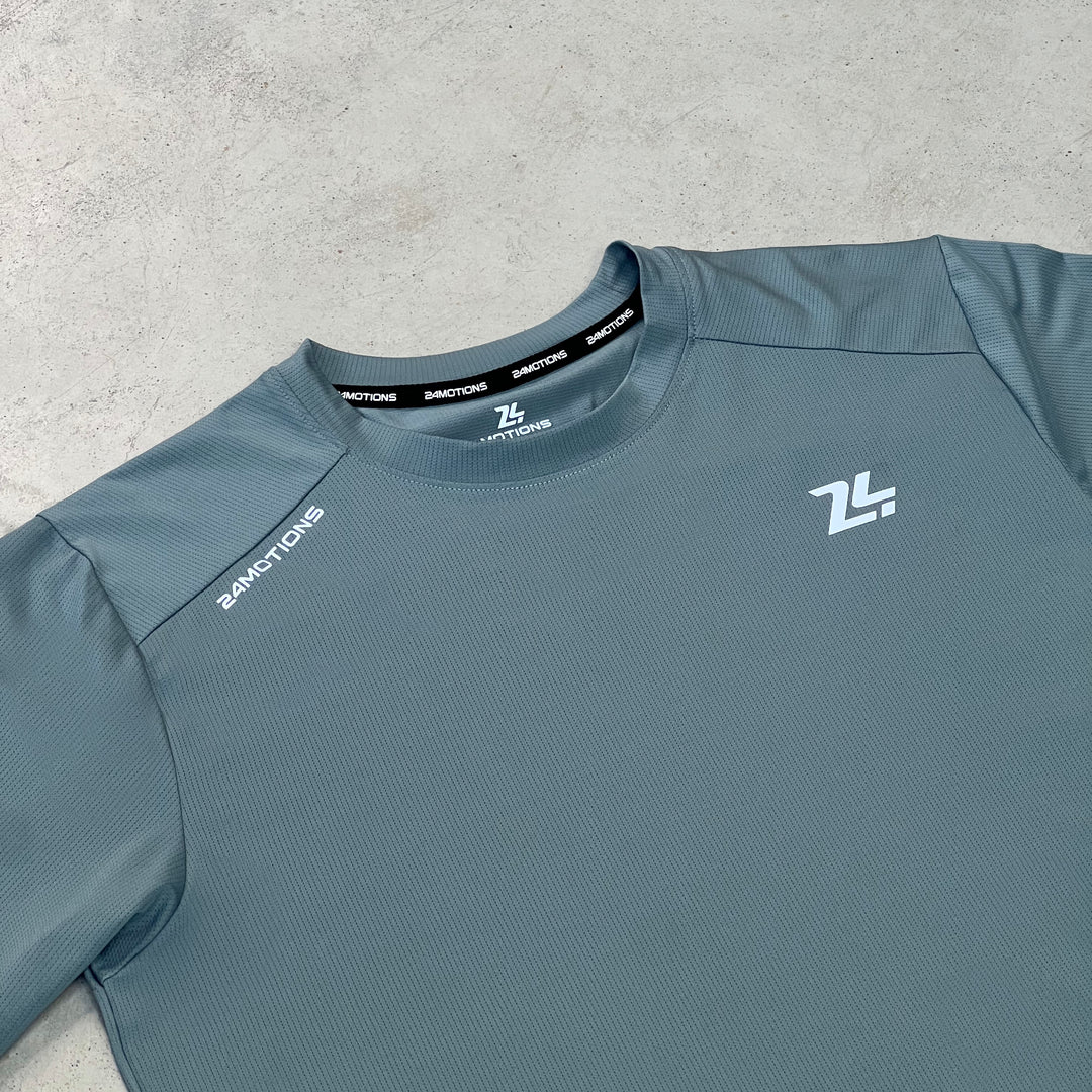 24Motions Essential Short Set Faded Green