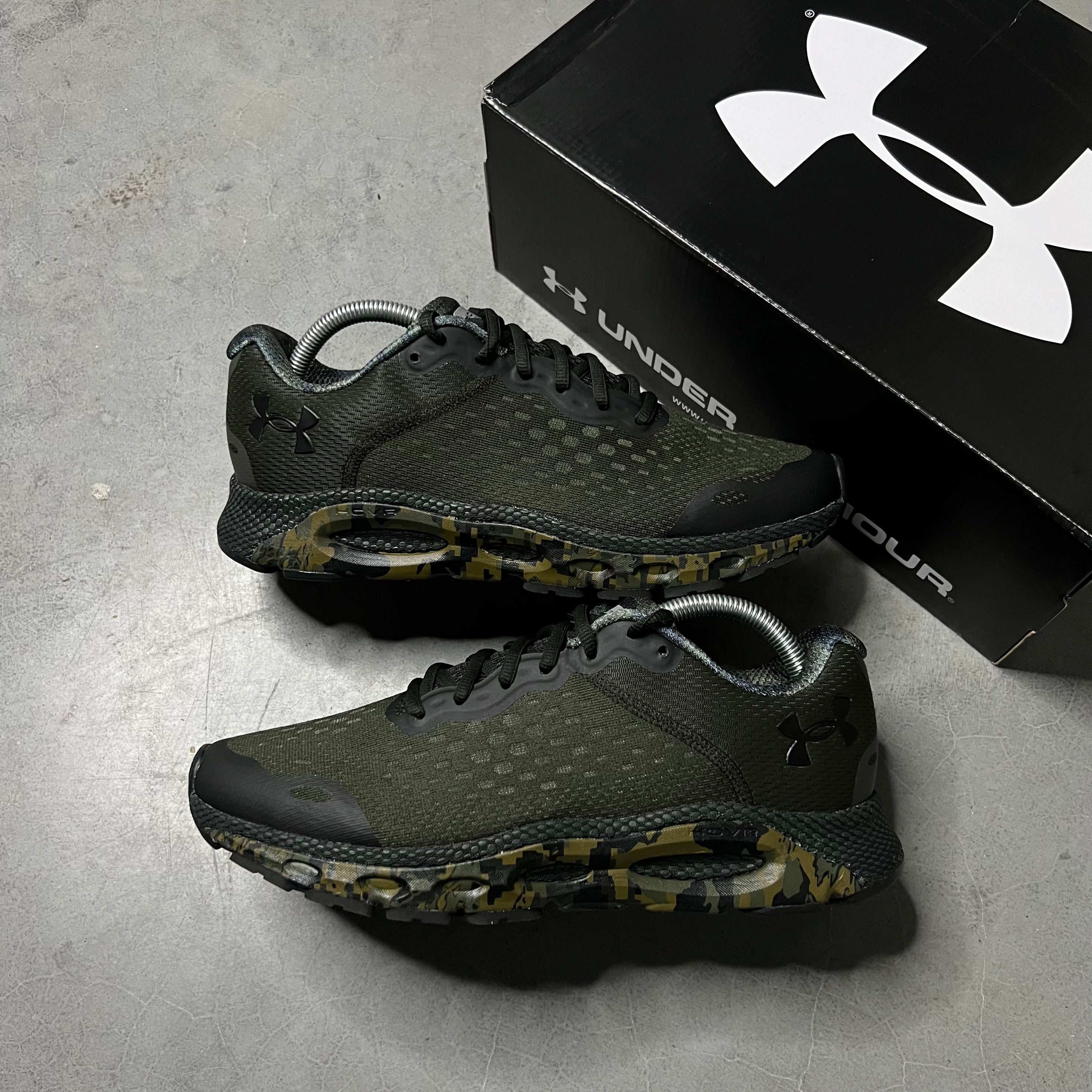 Khaki under armour on sale trainers