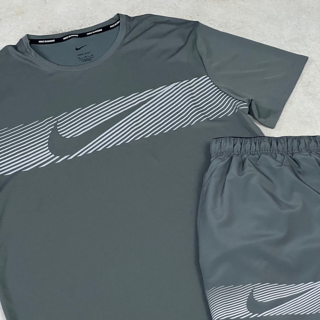 Nike Miler Flash Reflective Short Set Grey
