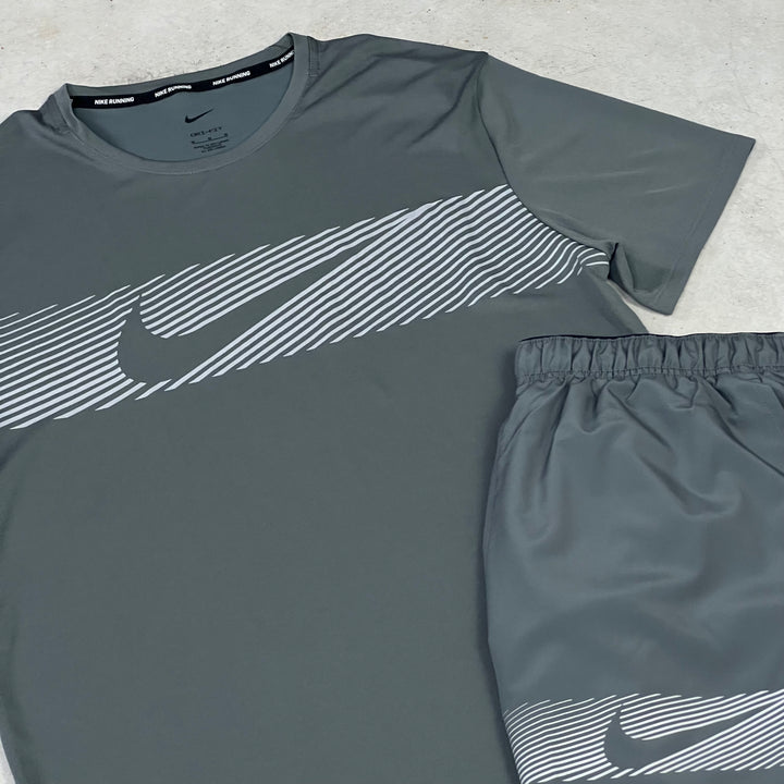 Nike Miler Flash Reflective Short Set Grey