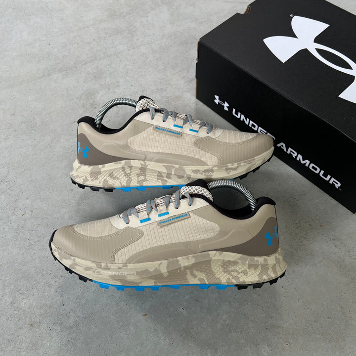 Under Armour Charged Trail Beige Blue