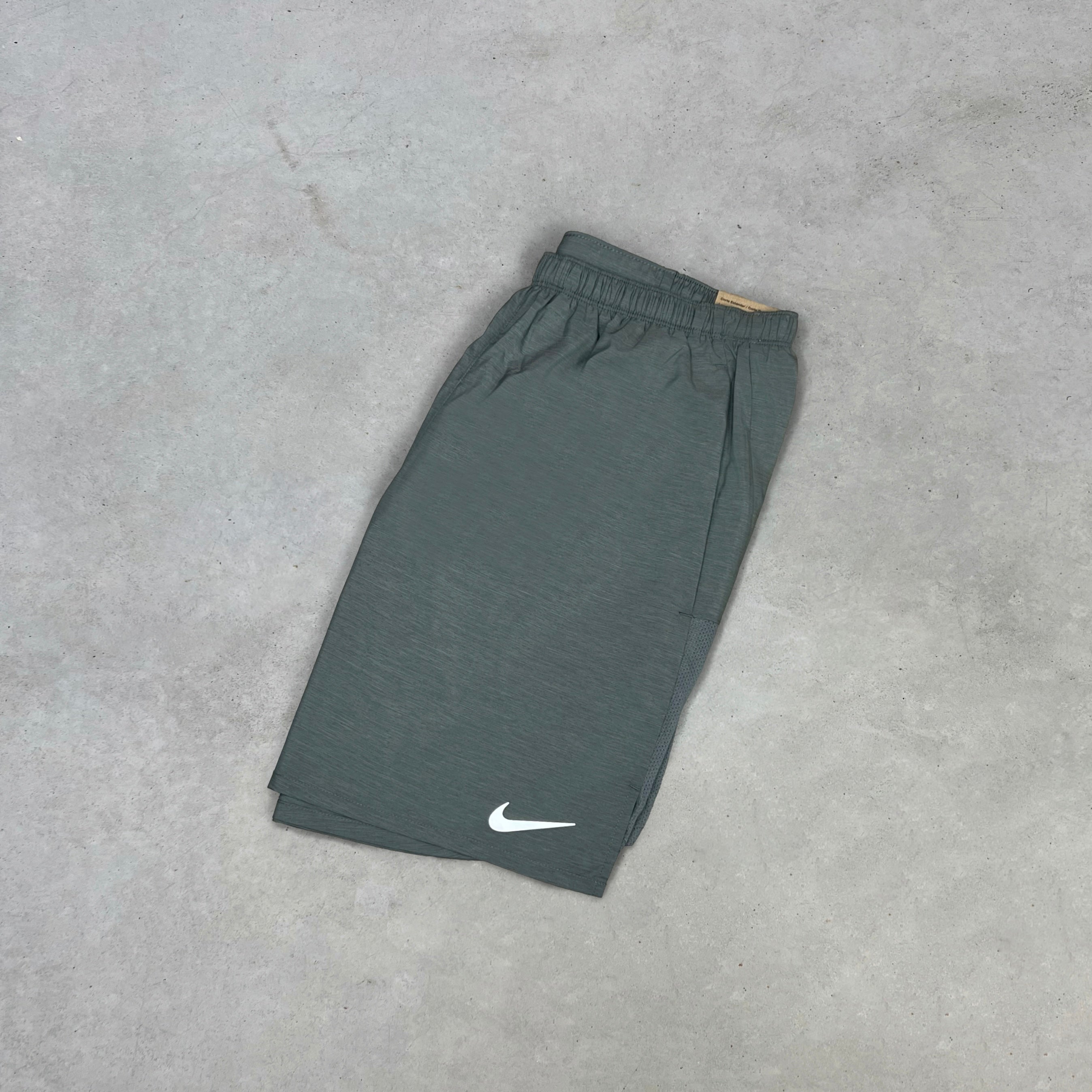 mens grey nike challenger shorts