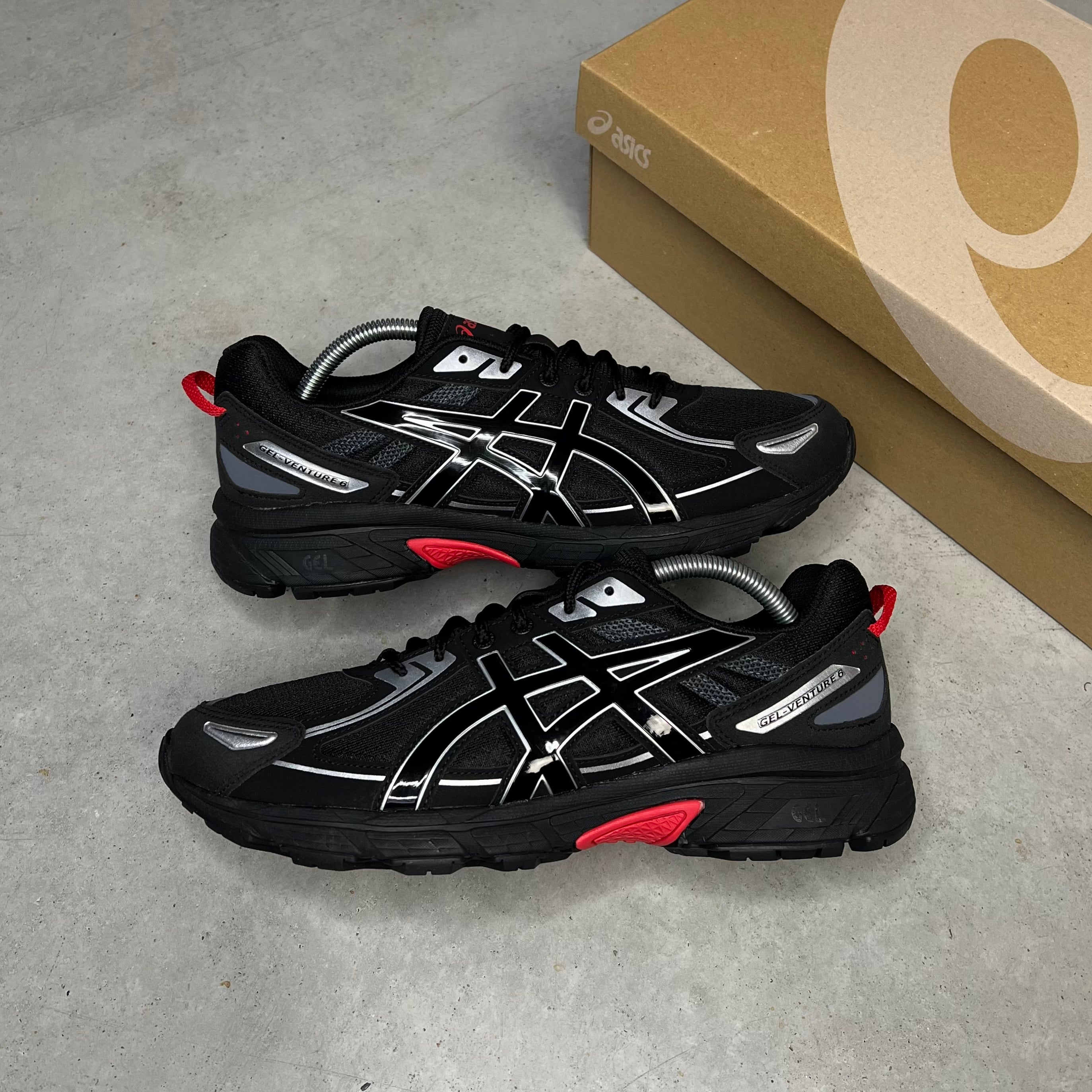 Asics gel venture 6 on sale red