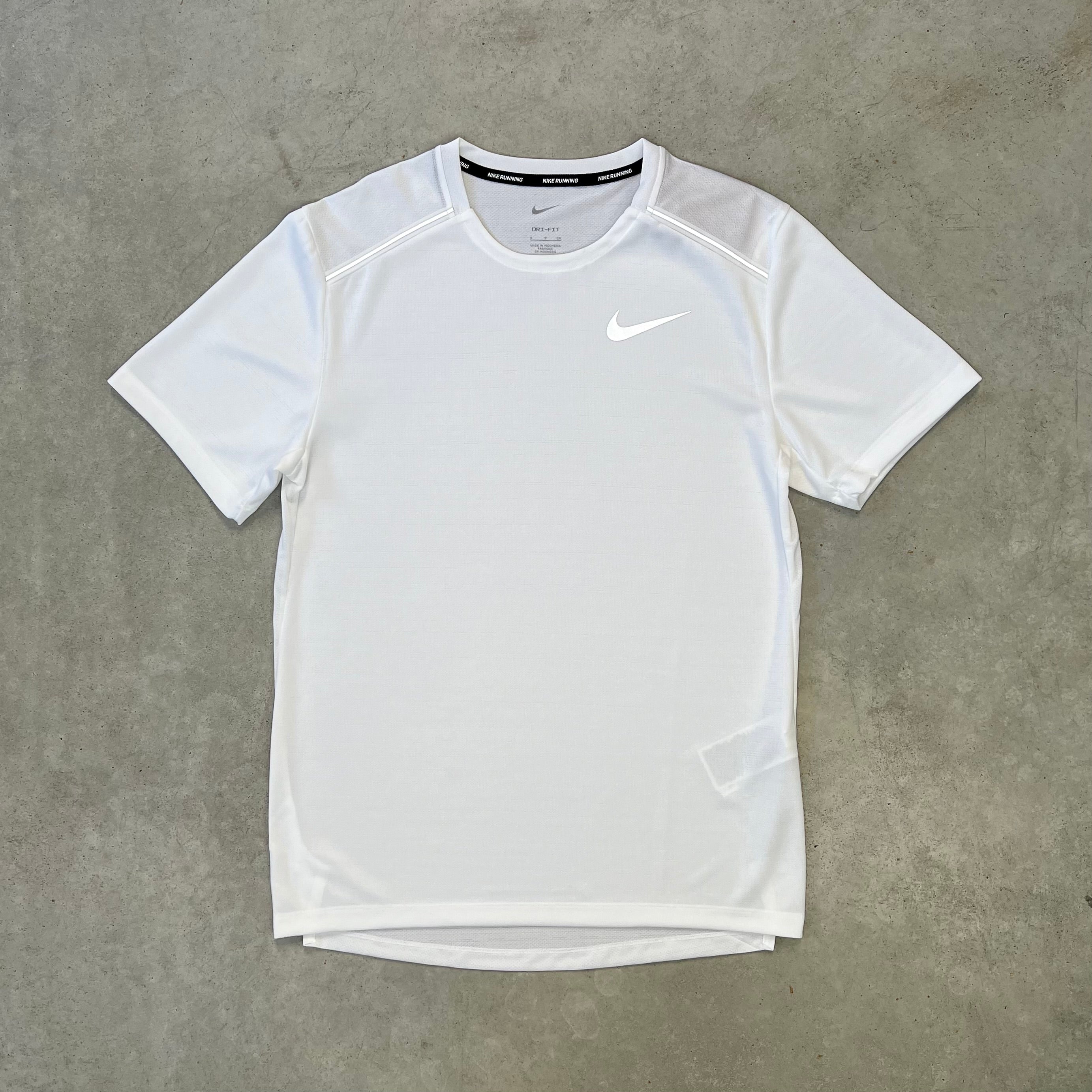 Nike miler v neck best sale