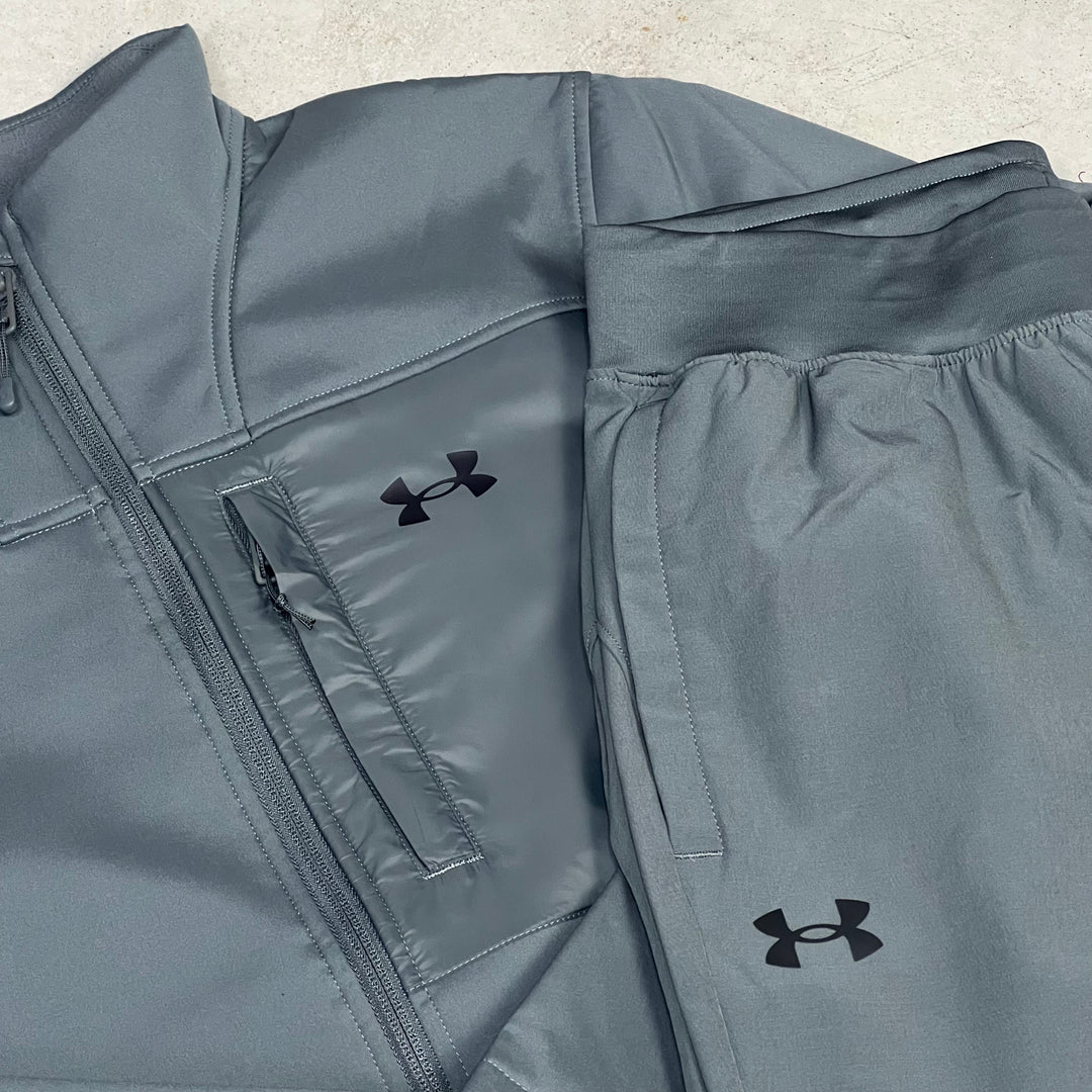 Under Armour Reflective Tracksuit –