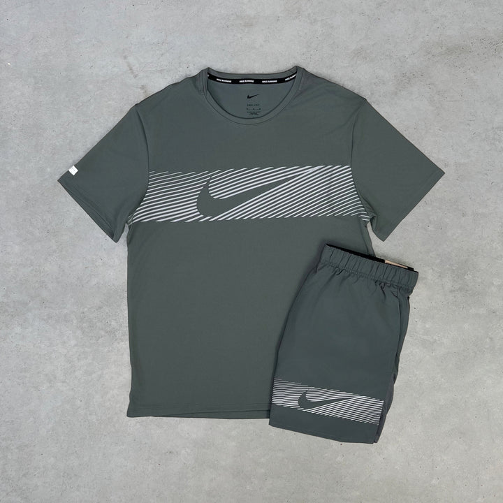 Nike Miler Flash Reflective Short Set Grey