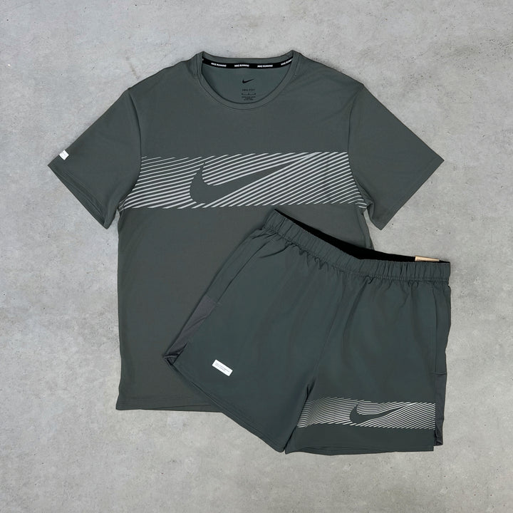 Nike Miler Flash Reflective Short Set Grey