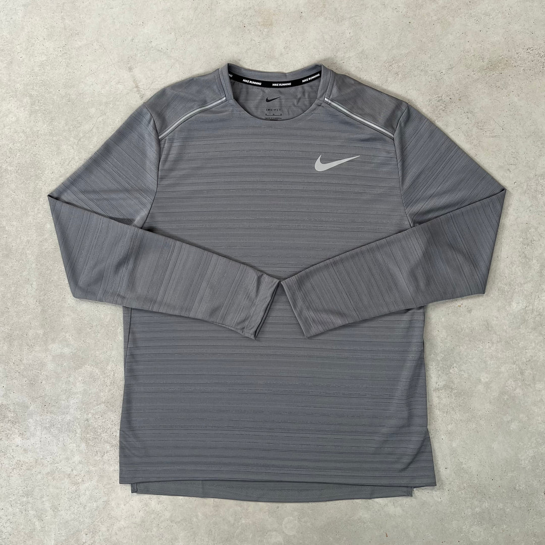 Nike Miler Long Sleeve T-Shirt Grey
