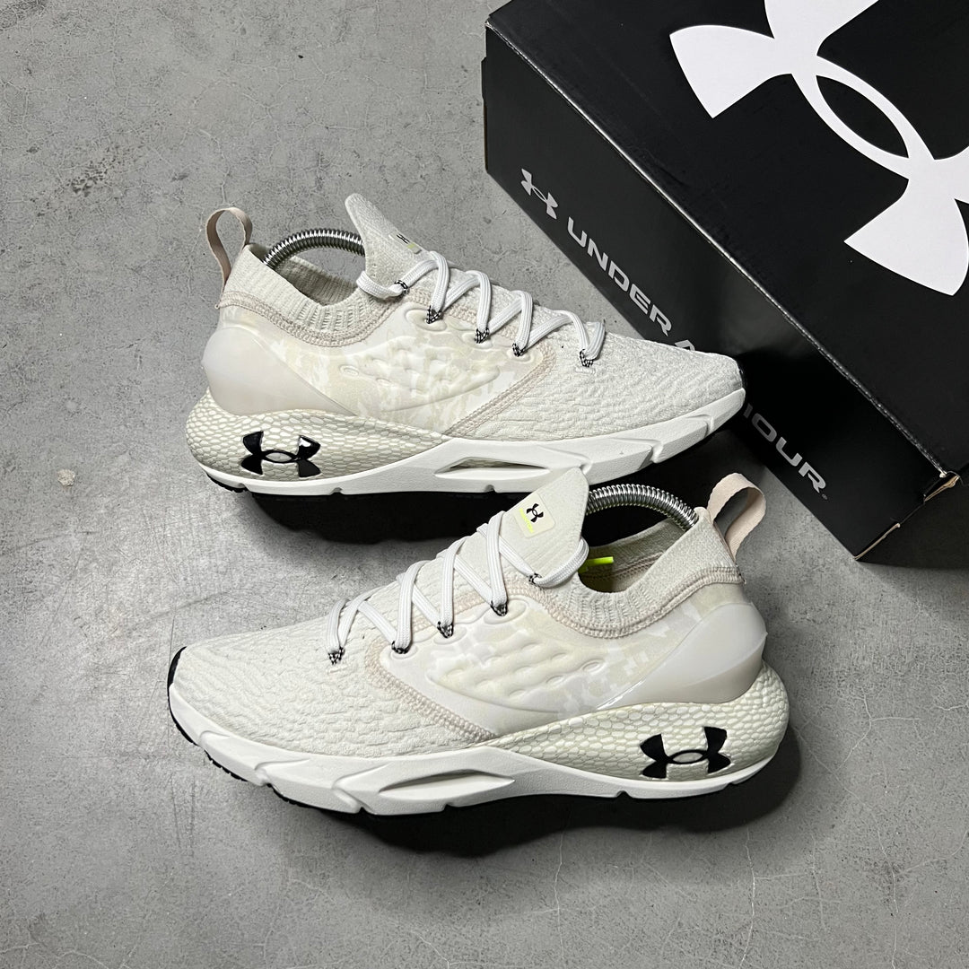 Under Armour Hovr Phantom Beige